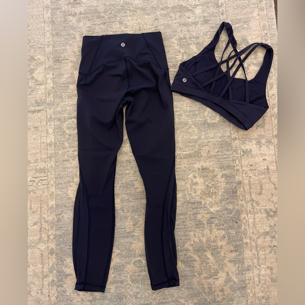 EUC Lululemon leggings/bra set, navy, size 4